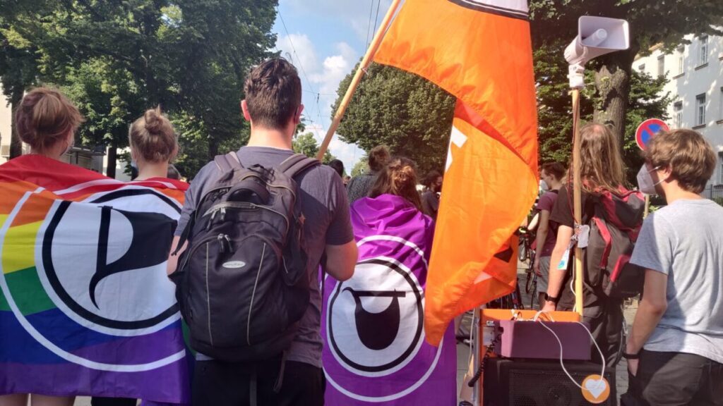 PIRATEN: Auf die Straße – Für die Freiheit zum eigenen Lebensentwurf