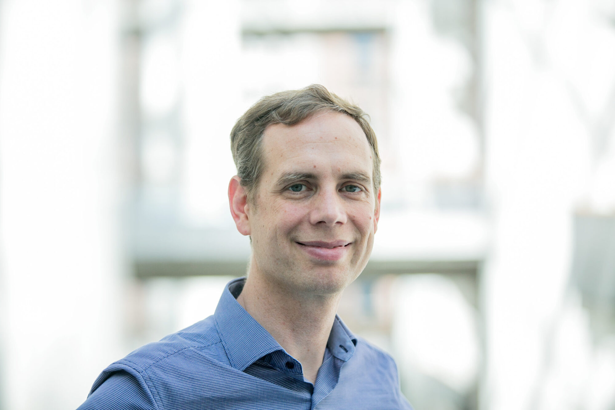 Ex-Europaabgeordneter Breyer entlarvt Desinformationskampagne zur Durchsetzung der Chatkontrolle